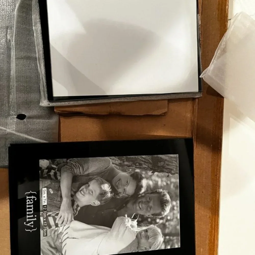 Picture Frame with a Slide-In Base / Holds two 4X6 photos and one 5X7 phone (new